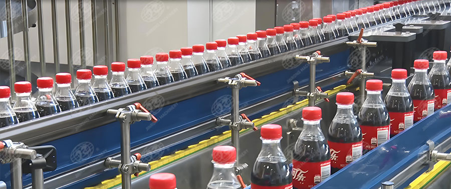 塑料瓶含汽飲料灌裝生產(chǎn)線(xiàn)